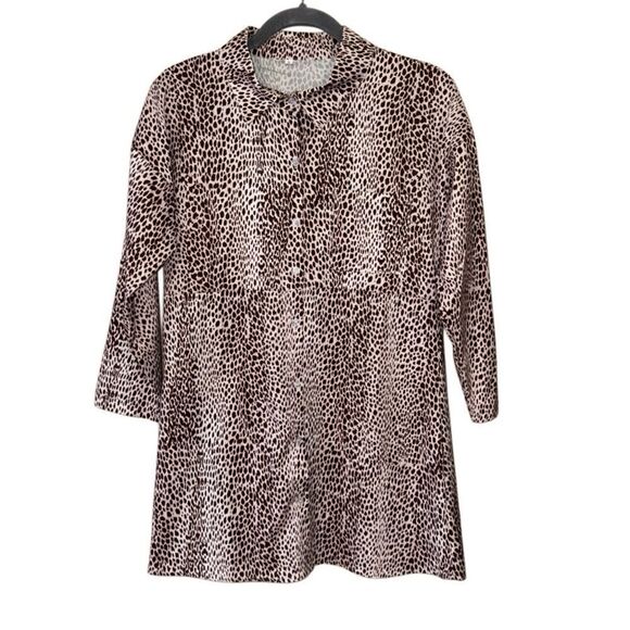 Women's Leopard Print Button Down Tunic Top Size Small - Picture 1 of 2